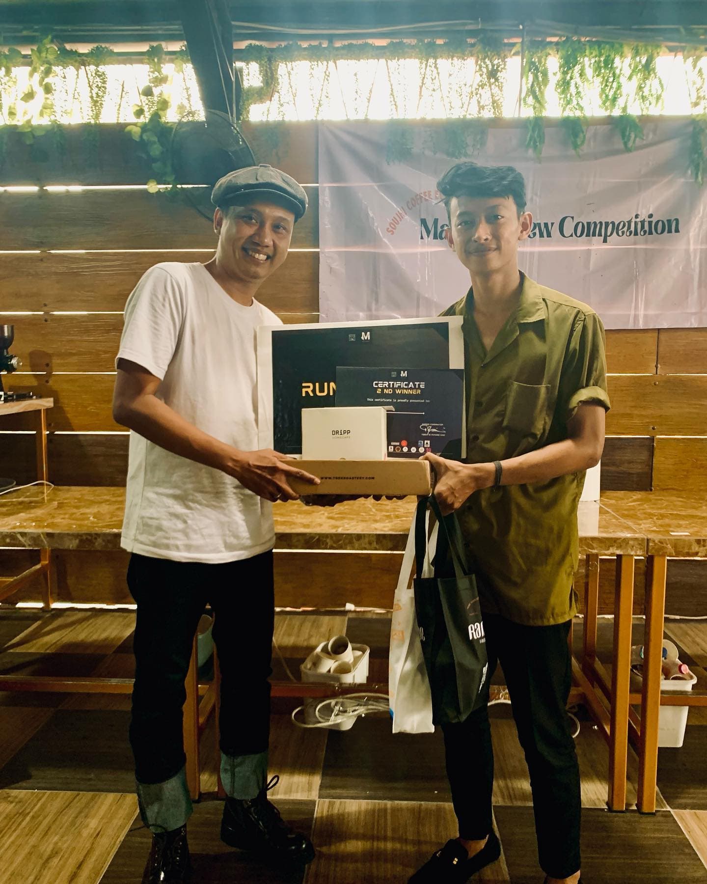 Juara 2 Manual Brew SHOUJI Jember